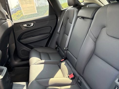 Certified 2025 Volvo XC60 T8 Plus w/ Protection Package Premier AWD/4WD image 30