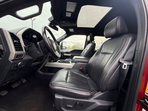 Used 2022 Ford F350 Lariat w/ Black Appearance Package AWD/4WD image 22