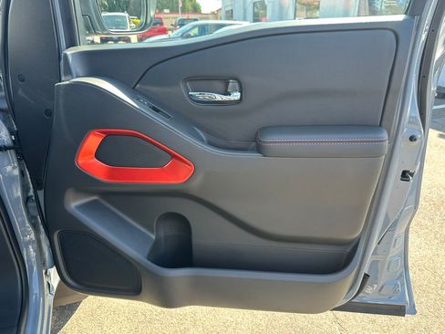 New 2025 Nissan Frontier PRO-4X image 22