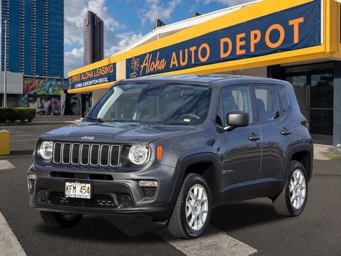 Used 2023 Jeep Renegade Latitude AWD/4WD image 1