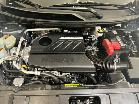 Used 2025 Nissan Rogue SV AWD/4WD image 34