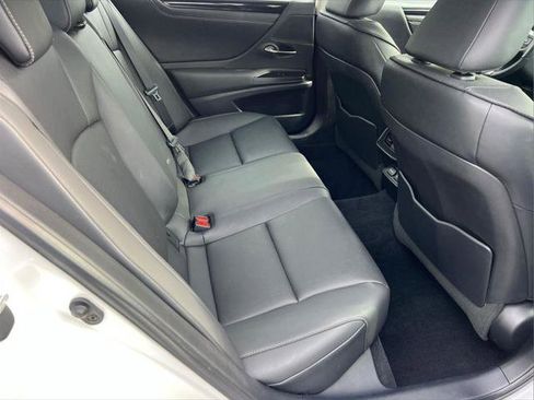 Certified 2021 Lexus ES 350 w/ Premium Package image 16