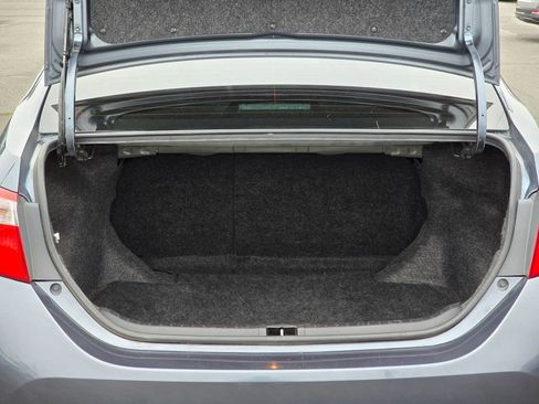 Used 2016 Toyota Corolla L image 16