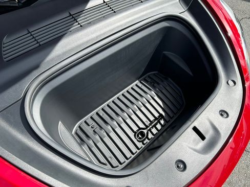 Used 2022 Tesla Model Y Performance image 66