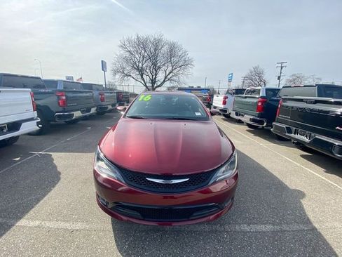 Used 2016 Chrysler 200 S image 21