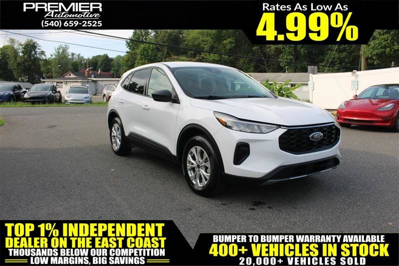 Used 2025 Ford Escape Active AWD/4WD image 1