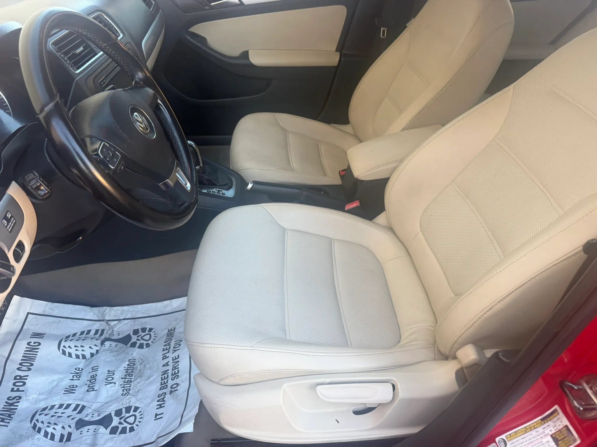 Used 2012 Volkswagen Jetta TDI FWD image 9