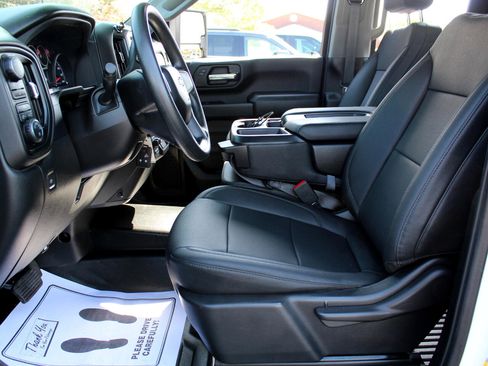 Used 2023 Chevrolet Silverado 2500 W/T w/ WT Convenience Package image 19