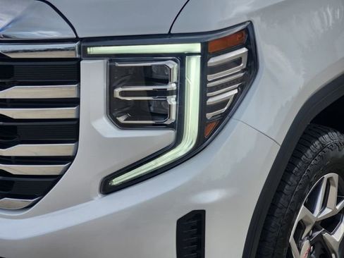 Used 2024 GMC Sierra 1500 SLT RWD image 8