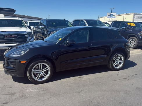 Used 2024 Porsche Macan AWD/4WD image 2