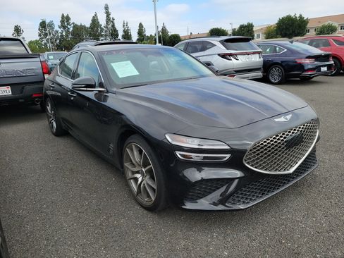 Used 2023 Genesis G70 2.0T RWD image 3
