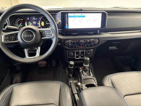 Used 2024 Jeep Wrangler High Altitude AWD/4WD image 30