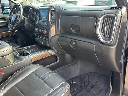 Used 2019 Chevrolet Silverado 1500 High Country image 11