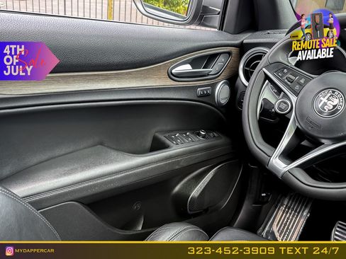 Used 2018 Alfa Romeo Stelvio Ti Sport AWD/4WD image 21