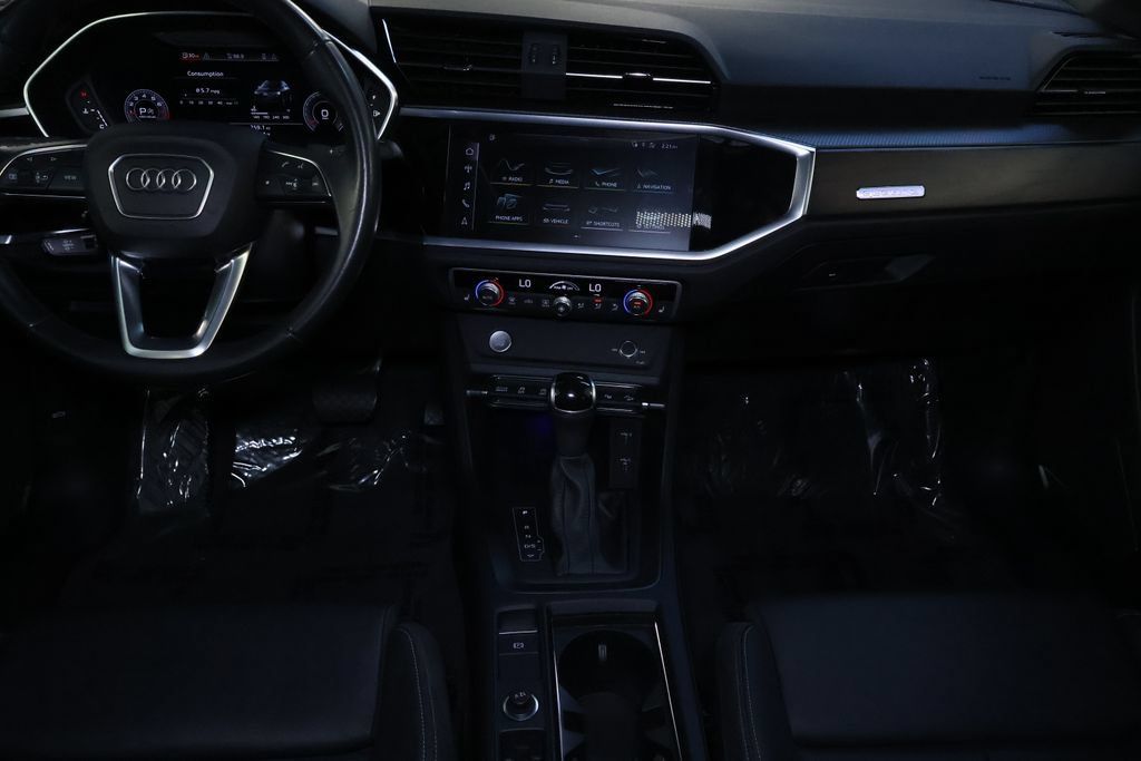 Used 2020 Audi Q3 2.0T Prestige w/ Prestige Package AWD/4WD image 19