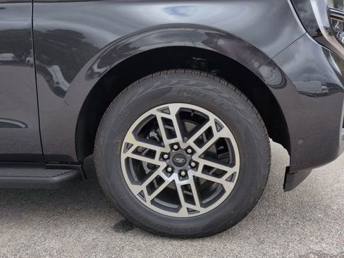 New 2025 Ford Expedition Max Active image 10