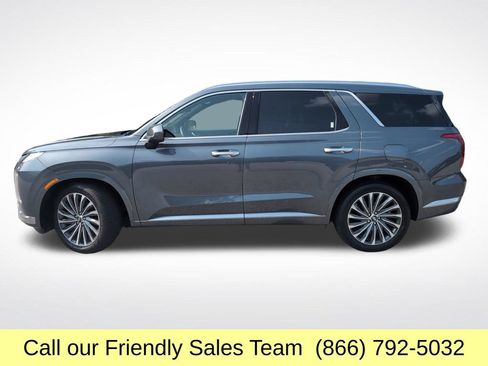 Used 2025 Hyundai Palisade Calligraphy AWD/4WD image 2