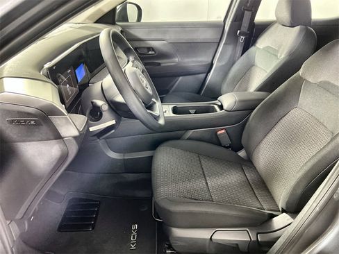 New 2026 Nissan Kicks S image 13