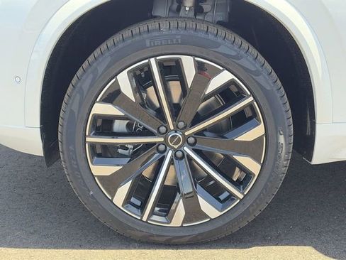 New 2026 Volvo XC90 T8 Ultra w/ Protection Package Premier AWD/4WD image 11