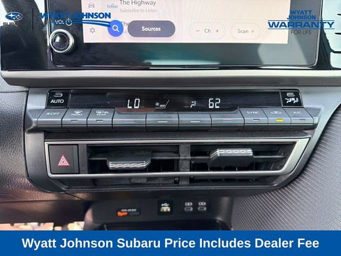 Used 2025 Toyota Camry SE FWD image 26