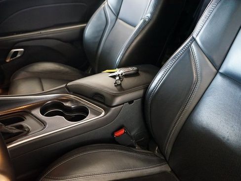 Used 2018 Dodge Challenger GT w/ Driver Convenience Group image 29