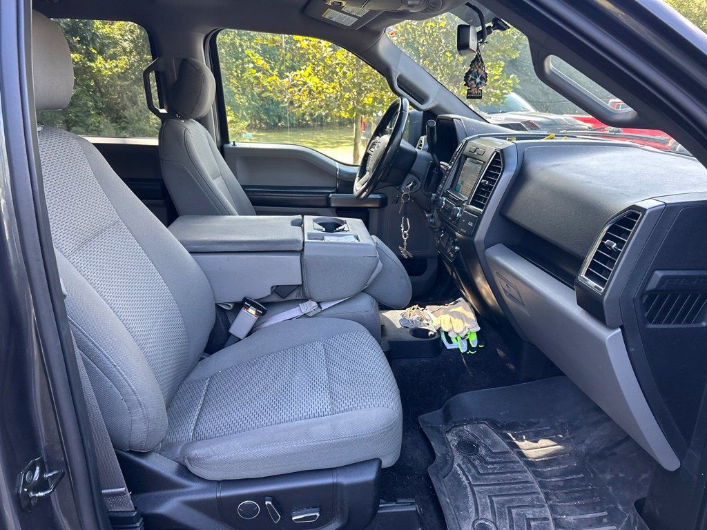 Used 2017 Ford F150 XLT w/ Equipment Group 302A Luxury AWD/4WD image 13