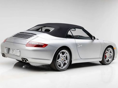 Used 2006 Porsche 911 Carrera S RWD image 27