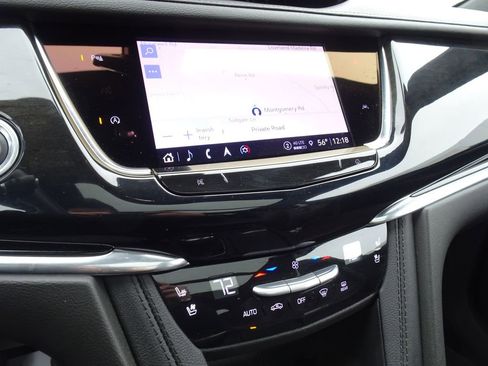 Certified 2023 Cadillac XT6 Premium Luxury image 25