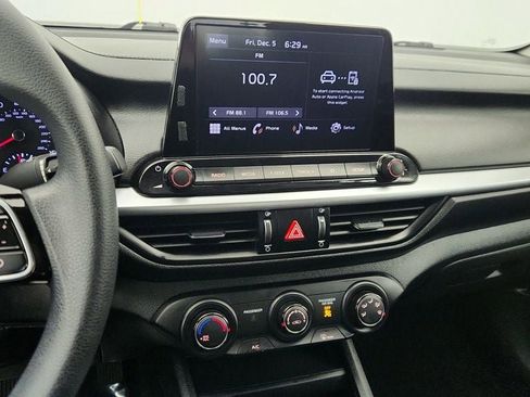 Used 2023 Kia Forte LX image 17