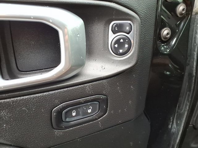 Used 2021 Jeep Gladiator Rubicon AWD/4WD image 19