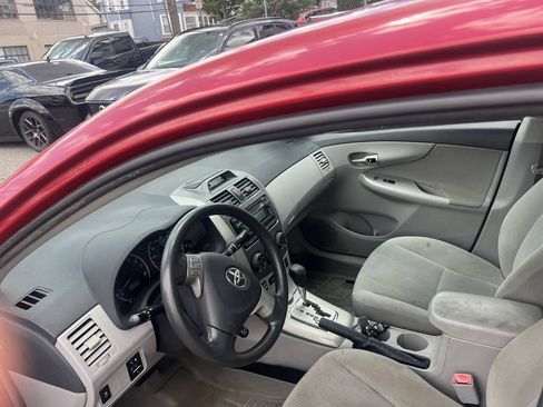 Used 2012 Toyota Corolla LE FWD image 8