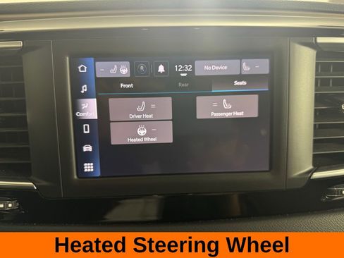 Used 2024 Chrysler Voyager LX image 12