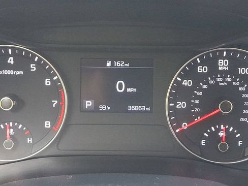 Used 2020 Kia Forte LXS FWD image 13