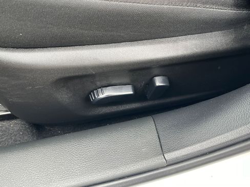 Used 2025 Nissan Altima 2.5 SV image 22