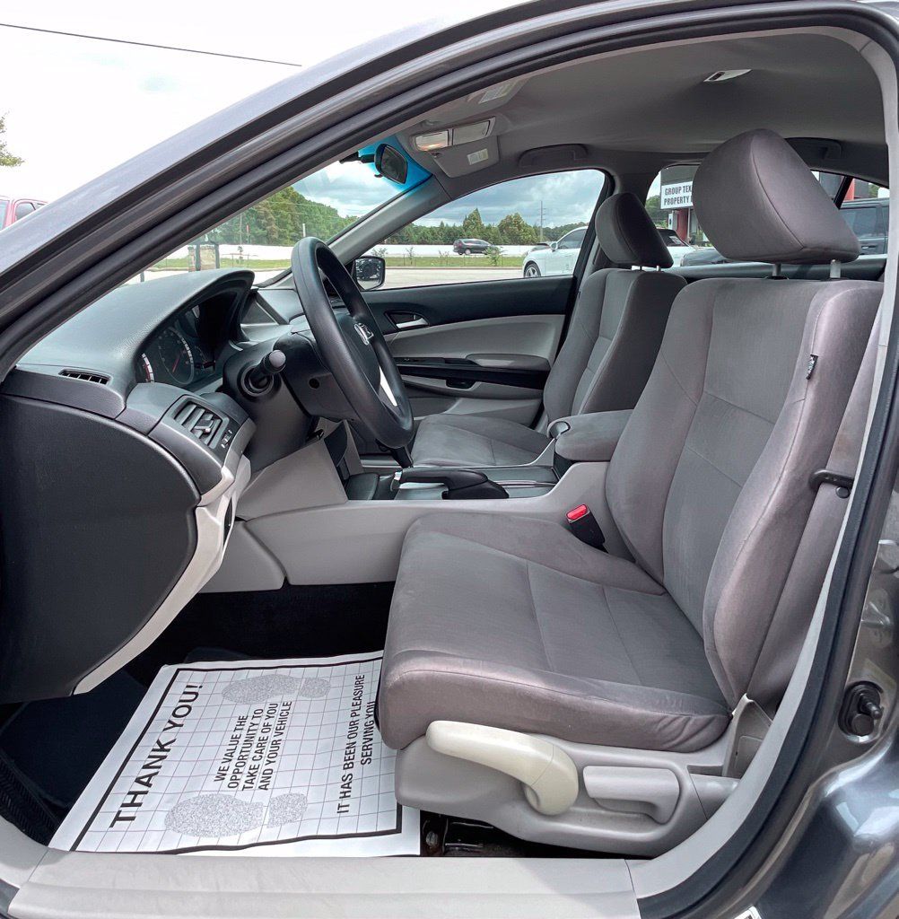 Used 2012 Honda Accord LX image 13