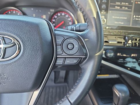 Used 2021 Toyota Camry XSE image 17