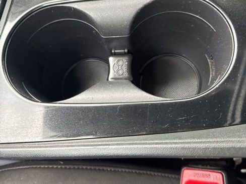 Used 2023 Hyundai Elantra SEL w/ Convenience Package image 16