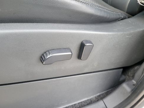 Used 2022 Nissan Frontier PRO-4X w/ Pro-4X Premium Package image 16