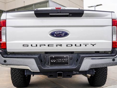 Used 2018 Ford F350 Lariat w/ Lariat Ultimate Package image 10