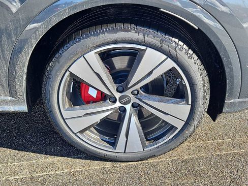 New 2025 Audi SQ5 Premium Plus image 3