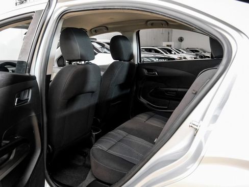 Used 2020 Chevrolet Sonic LT FWD image 43