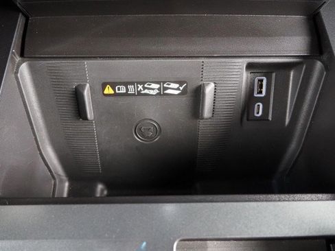 Used 2025 GMC Hummer EV 3X AWD/4WD image 31