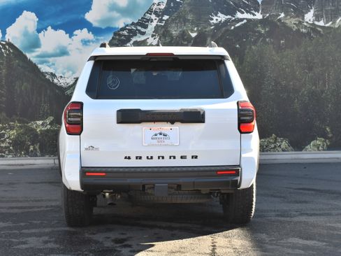 New 2026 Toyota 4Runner TRD Off-Road image 5