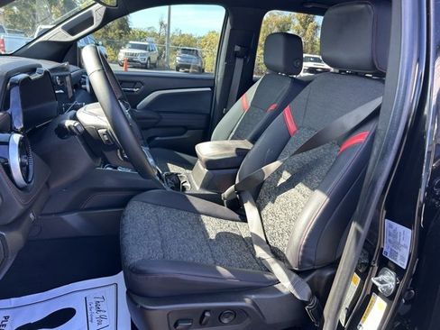 Certified 2025 Chevrolet Colorado Z71 image 14