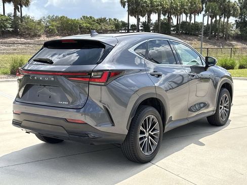 Used 2022 Lexus NX 250 FWD image 11