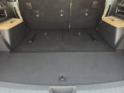 Used 2025 Hyundai Santa Fe Limited FWD image 30