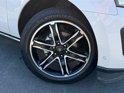 Used 2019 Ford Expedition Limited w/ Special Edition Package AWD/4WD image 14