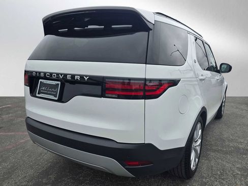 Certified 2024 Land Rover Discovery S image 5