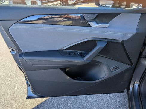 New 2026 Volkswagen Tiguan SE image 11