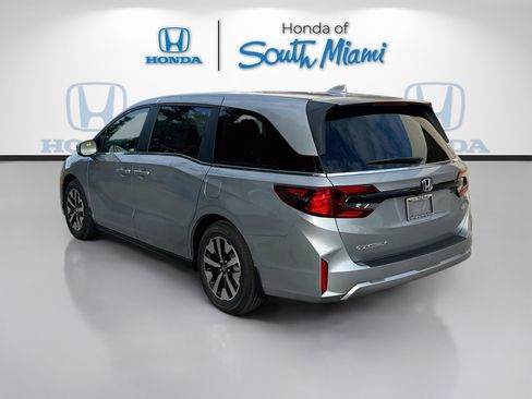 Certified 2026 Honda Odyssey EX-L image 5